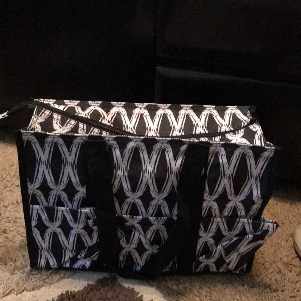 NWOT thirty one zip top organizer